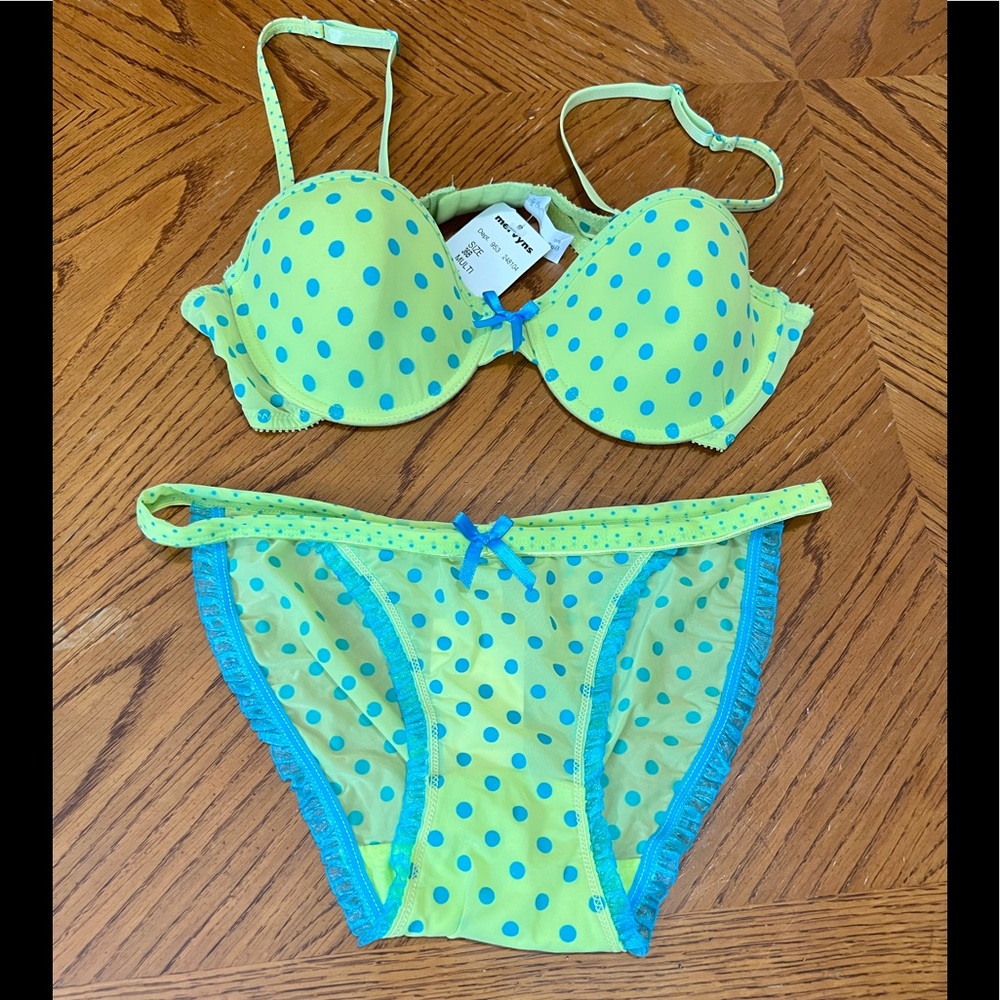 ****** Matching bra and panty ******